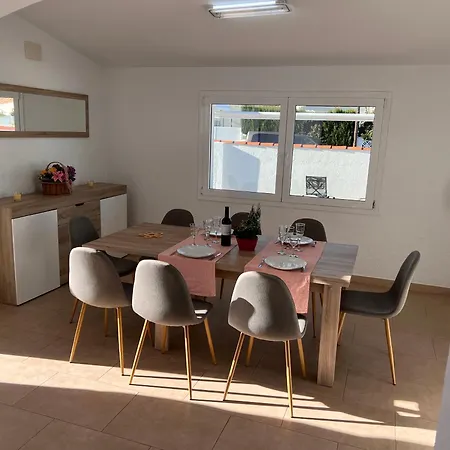 Om, Piscina Privada, Aire Acondicionado Free *