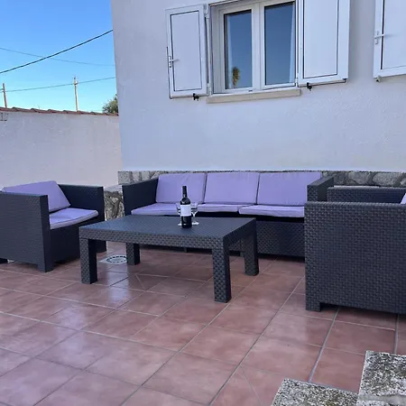 Om, Piscina Privada, Aire Acondicionado Free