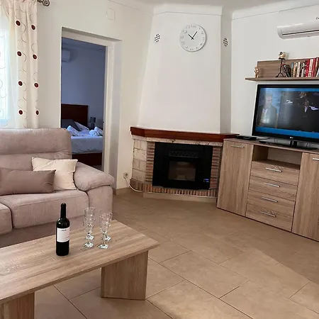 Om, Piscina Privada, Aire Acondicionado Free וילה *