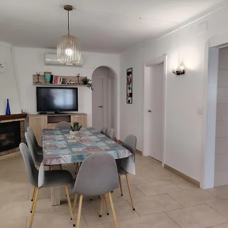 Om, Piscina Privada, Aire Acondicionado Free *